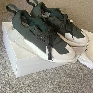 Unisex Adidas Y3 Yohji Yamamoto size 6US
